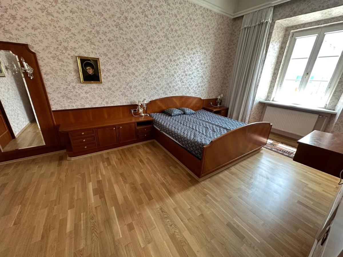 Central Plaza Great Apartment 4 Bedroom 3 Bathroom Bruckneudorf Zewnętrze zdjęcie